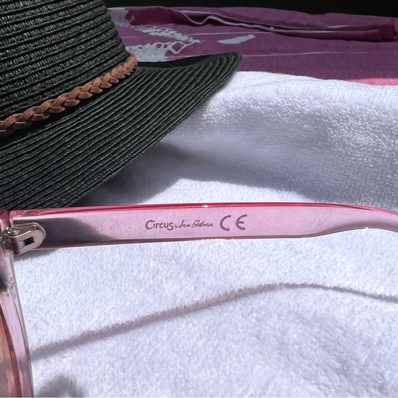 NEW Circus by Sam Edelman Sunglasses, Pink Glitter - Picture 6 of 10